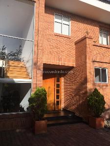 Casa de 4 alcobas en venta en Hacienda San Simon, Bogotá, 1500 m² · foto 7 de 9
