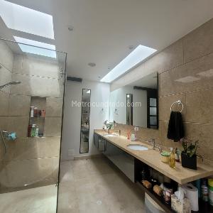 Casa de 3 alcobas en venta en San Jose De Bavaria, Bogotá, 800 m² · foto 17 de 20