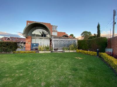Casa de 3 alcobas en venta en San Jose De Bavaria, Bogotá, 800 m² · foto 12 de 19