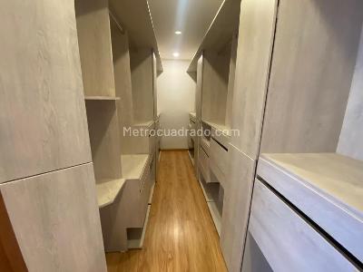 Casa de 4 alcobas en venta en San Jose De Bavaria, Bogotá, 360 m² · foto 10 de 19