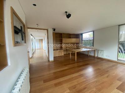 Casa de 4 alcobas en arriendo en Hacienda San Simon, Bogotá, 1400 m² · foto 11 de 16