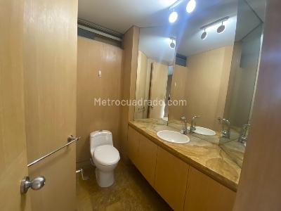 Casa de 4 alcobas en arriendo en Hacienda San Simon, Bogotá, 1400 m² · foto 13 de 16
