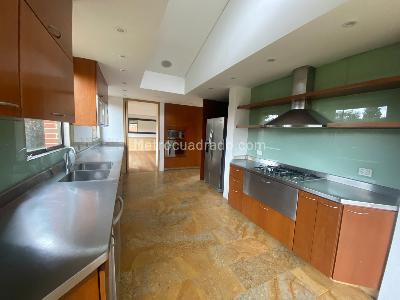 Casa de 4 alcobas en arriendo en Hacienda San Simon, Bogotá, 1400 m² · foto 4 de 16