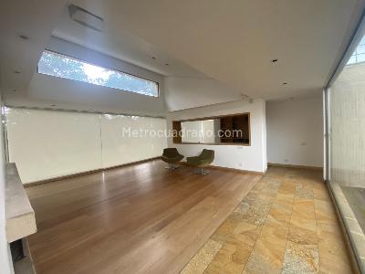 Casa de 4 alcobas en arriendo en Hacienda San Simon, Bogotá, 1400 m² · foto 6 de 16