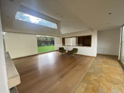 Casa de 4 alcobas en arriendo en Hacienda San Simon, Bogotá, 1400 m² · foto 7 de 16