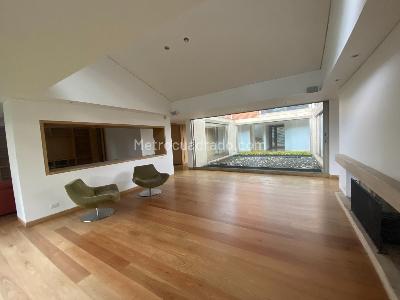 Casa de 4 alcobas en arriendo en Hacienda San Simon, Bogotá, 1400 m² · foto 8 de 16