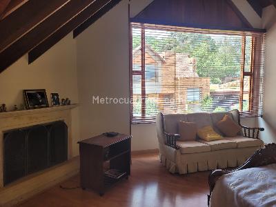 Casa de 3 alcobas en venta en San Jose De Bavaria, Bogotá, 300 m² · foto 17 de 18