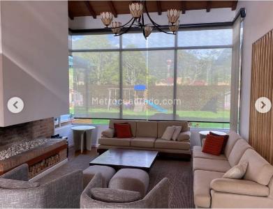 Casa de 4 alcobas en venta en San Simon, Bogotá, 430 m² · foto 10 de 13