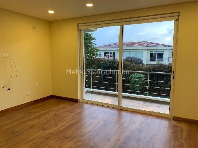 Casa de 4 alcobas en venta en San Simon, Bogotá, 430 m² · foto 10 de 20