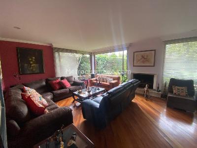 Casa de 4 alcobas en venta en San Jose De Bavaria, Bogotá, 340 m² · foto 6 de 19