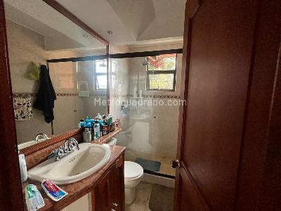 Casa de 3 alcobas en venta en San Jose De Bavaria, Bogotá, 320 m² · foto 10 de 16