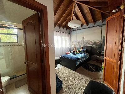 Casa de 3 alcobas en venta en San Jose De Bavaria, Bogotá, 320 m² · foto 9 de 16