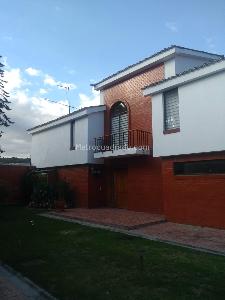 Casa de 4 alcobas en venta en San Jose De Bavaria, Bogotá, 380 m² · foto 18 de 18