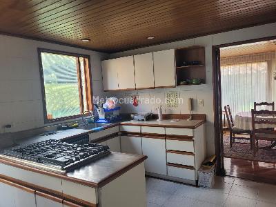 Casa de 3 alcobas en venta en San Jose De Bavaria, Bogotá, 300 m² · foto 5 de 17
