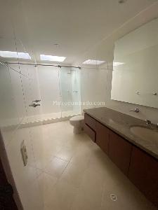 Casa de 5 alcobas en venta en San Jose De Bavaria, Bogotá, 480 m² · foto 16 de 20