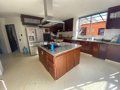 Casa de 4 alcobas en venta en San Jose De Bavaria, Bogotá, 520 m² · foto 11 de 19