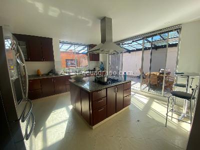 Casa de 4 alcobas en venta en San Jose De Bavaria, Bogotá, 520 m² · foto 13 de 19