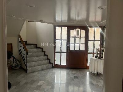 Casa de 4 alcobas en venta en San Jose De Bavaria, Bogotá, 340 m² · foto 16 de 16