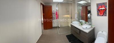 Casa de 3 alcobas en venta en San Jose De Bavaria, Bogotá, 280 m² · foto 10 de 18