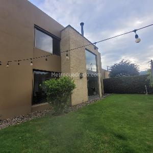 Casa en venta en San Jose De Bavaria, Bogotá · foto 3 de 18