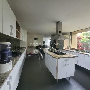 Casa en venta en San Jose De Bavaria, Bogotá · foto 9 de 18
