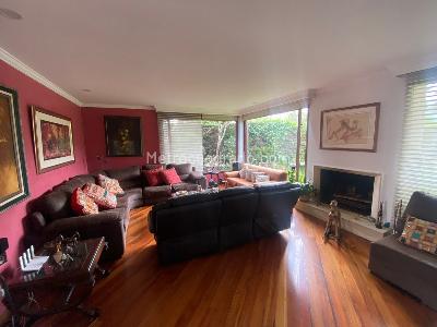 Casa en venta en San Jose De Bavaria, Bogotá · foto 2 de 20