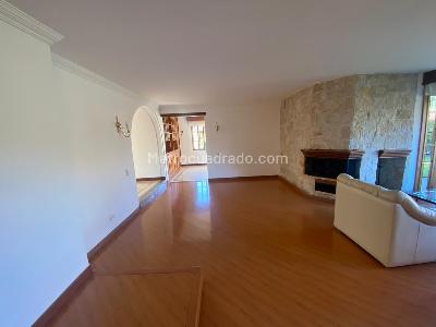 Casa de 4 alcobas en venta en San Jose De Bavaria, Bogotá, 360 m² · foto 14 de 16