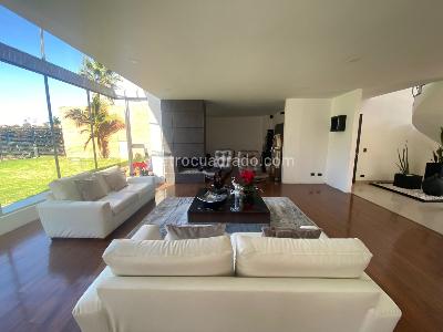 Casa de 4 alcobas en venta en San Jose De Bavaria, Bogotá, 520 m² · foto 2 de 20