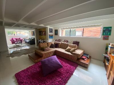 Casa de 4 alcobas en venta en San Jose De Bavaria, Bogotá, 380 m² · foto 11 de 17