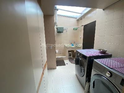 Casa de 4 alcobas en venta en San Jose De Bavaria, Bogotá, 380 m² · foto 12 de 17