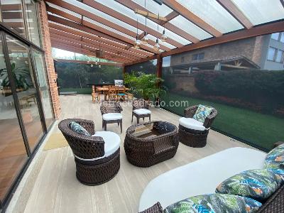 Casa de 4 alcobas en venta en San Jose De Bavaria, Bogotá, 380 m² · foto 13 de 17