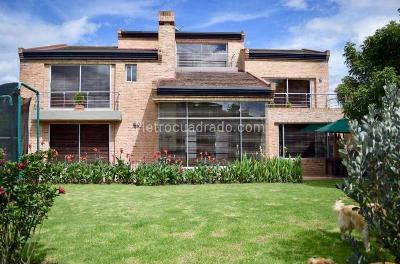 Casa de 4 alcobas en venta en Hacienda San Simon, Bogotá, 351 m² · foto 5 de 10