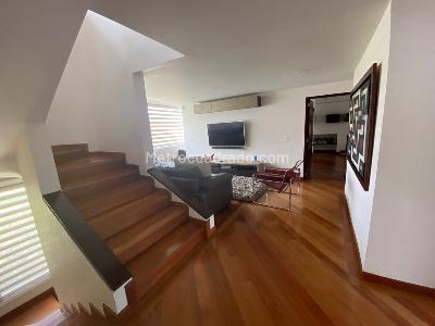 Casa de 4 alcobas en venta en San Jose De Bavaria, Bogotá, 360 m² · foto 16 de 19