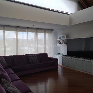 Casa de 5 alcobas en venta en San Jose De Bavaria, Bogotá, 480 m² · foto 14 de 19