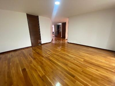 Casa en venta en San Jose De Bavaria, Bogotá · foto 4 de 16