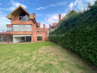 Casa de 5 alcobas en venta en San Jose De Bavaria, Bogotá, 460 m² · foto 11 de 19