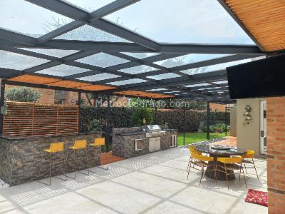 Casa de 4 alcobas en venta en Hacienda San Simon, Bogotá, 1300 m² · foto 2 de 11