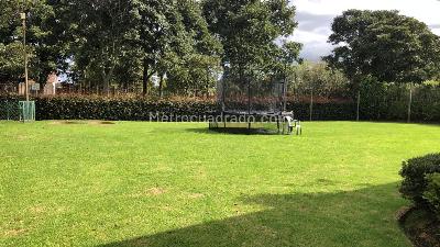 Casa de 4 alcobas en venta en Hacienda San Simon, Bogotá, 1477 m² · foto 2 de 14