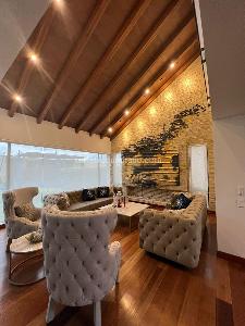 Casa de 5 alcobas en venta en San Jose De Bavaria, Bogotá, 590 m² · foto 11 de 13