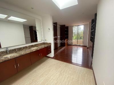 Casa de 3 alcobas en venta en San Jose De Bavaria, Bogotá, 420 m² · foto 13 de 16
