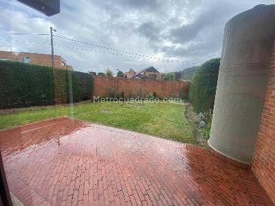 Casa de 3 alcobas en venta en San Jose De Bavaria, Bogotá, 420 m² · foto 15 de 16