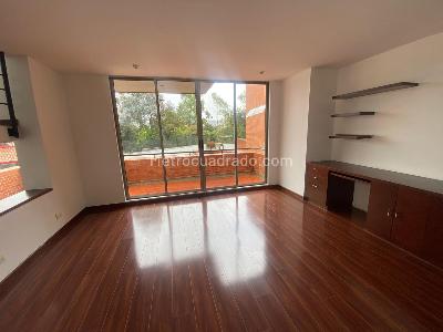 Casa de 3 alcobas en venta en San Jose De Bavaria, Bogotá, 420 m² · foto 7 de 16