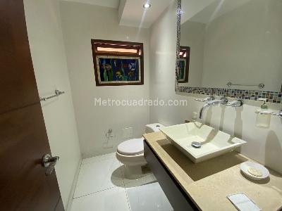 Casa de 4 alcobas en venta en San Jose De Bavaria, Bogotá, 560 m² · foto 11 de 16