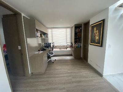 Casa de 4 alcobas en venta en San Jose De Bavaria, Bogotá, 280 m² · foto 13 de 19