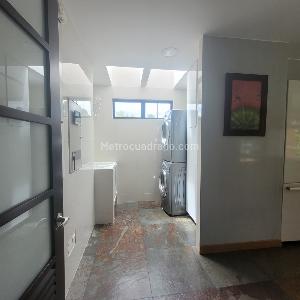 Casa de 3 alcobas en venta en San Jose De Bavaria, Bogotá, 390 m² · foto 7 de 17