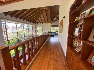 Casa de 3 alcobas en venta en San Jose De Bavaria, Bogotá, 340 m² · foto 6 de 18