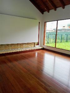 Casa de 4 alcobas en venta en San Jose De Bavaria, Bogotá, 570 m² · foto 3 de 20