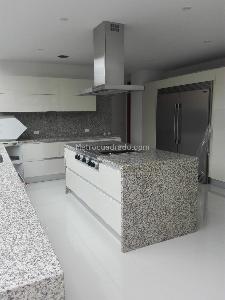 Casa de 4 alcobas en venta en San Jose De Bavaria, Bogotá, 570 m² · foto 5 de 20