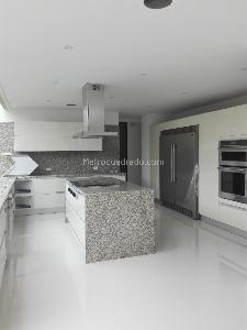 Casa de 4 alcobas en venta en San Jose De Bavaria, Bogotá, 570 m² · foto 8 de 20