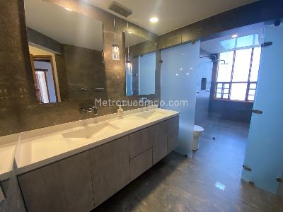 Casa de 4 alcobas en venta en San Jose De Bavaria, Bogotá, 800 m² · foto 13 de 17